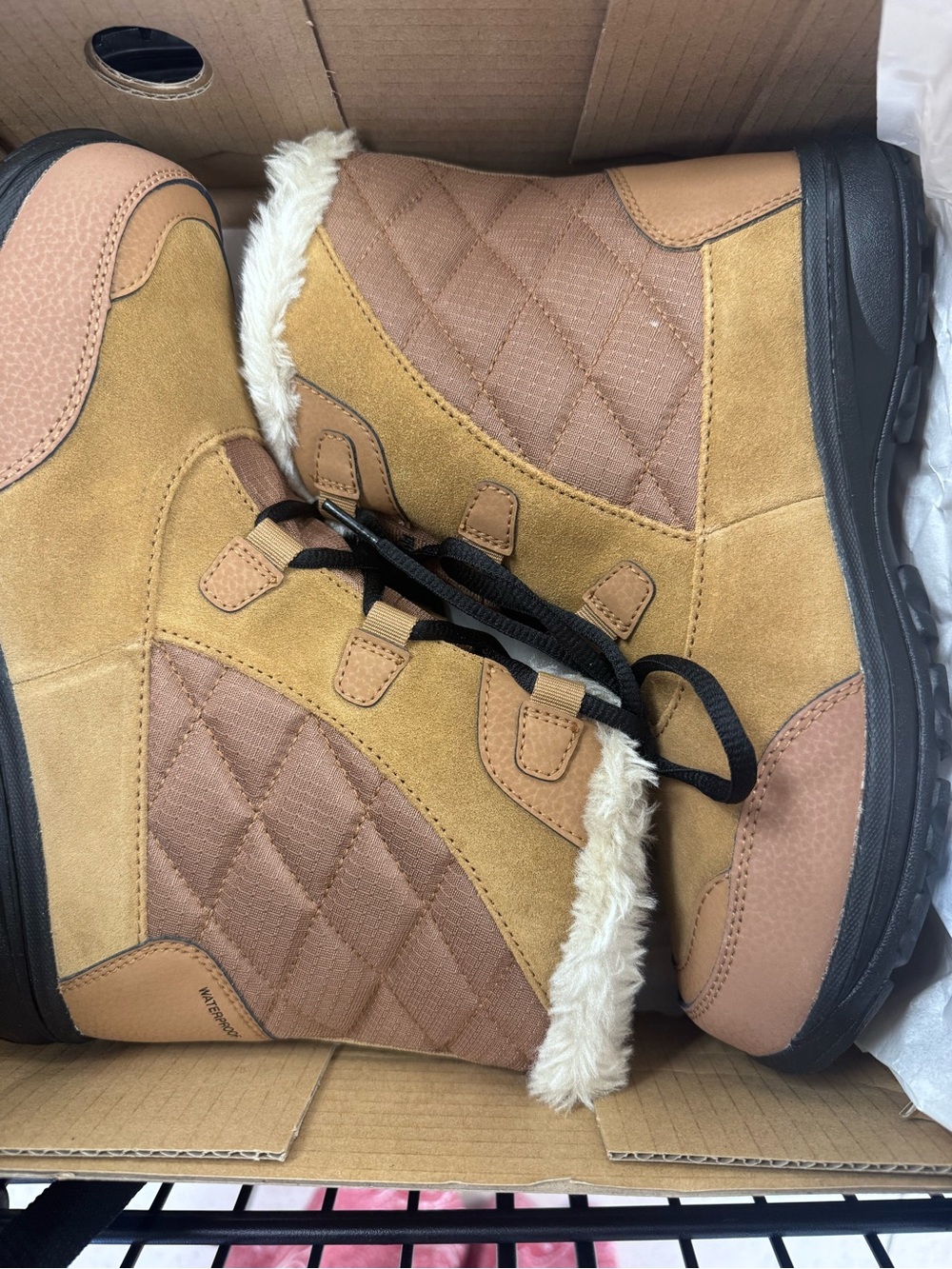 Columbia Men's Tan and Brown Quilted Lace-Up Winter Boots